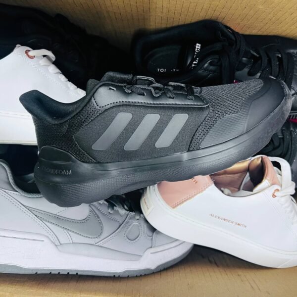Adidas juodi bateliai